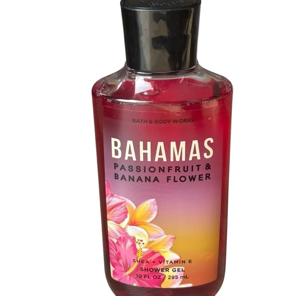 Bath & Body Works Bahamas Passionfruit & Banana Flower Shower Gel 10 oz